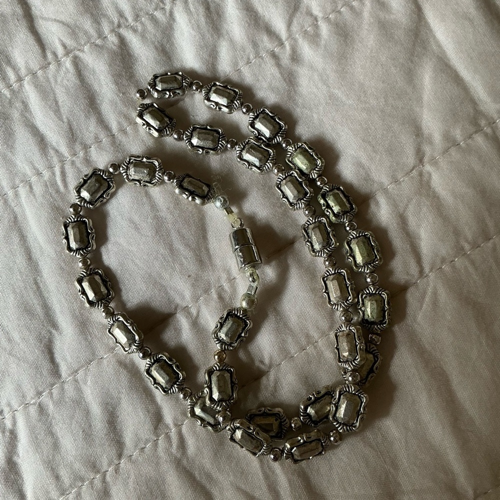 Elegant Silver Necklace with Clear Accents